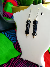 Load image into Gallery viewer, Black Dainty Bone Earrings
