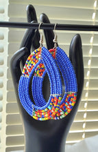 Load image into Gallery viewer, Masai Earrings
